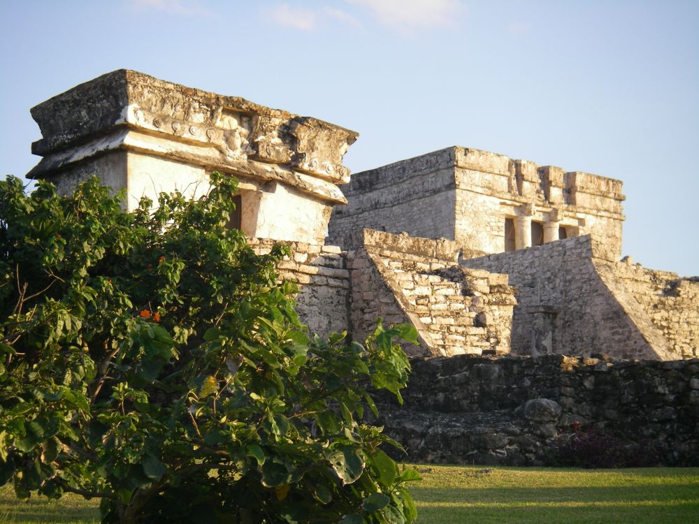 Maya-Tempel im Abendlicht.